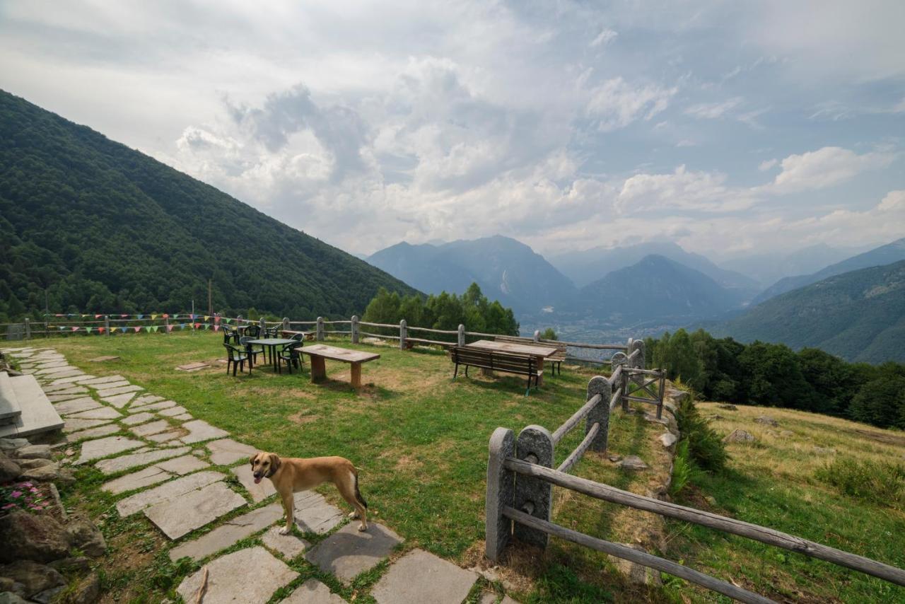 Rifugio Parpinasca Hostel Trontano ภายนอก รูปภาพ