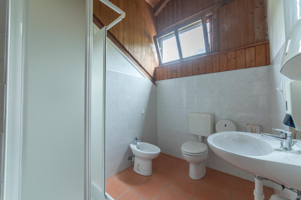 Rifugio Parpinasca Hostel Trontano ภายนอก รูปภาพ