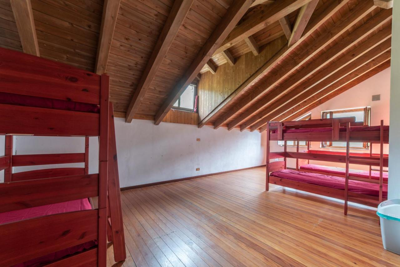 Rifugio Parpinasca Hostel Trontano ภายนอก รูปภาพ