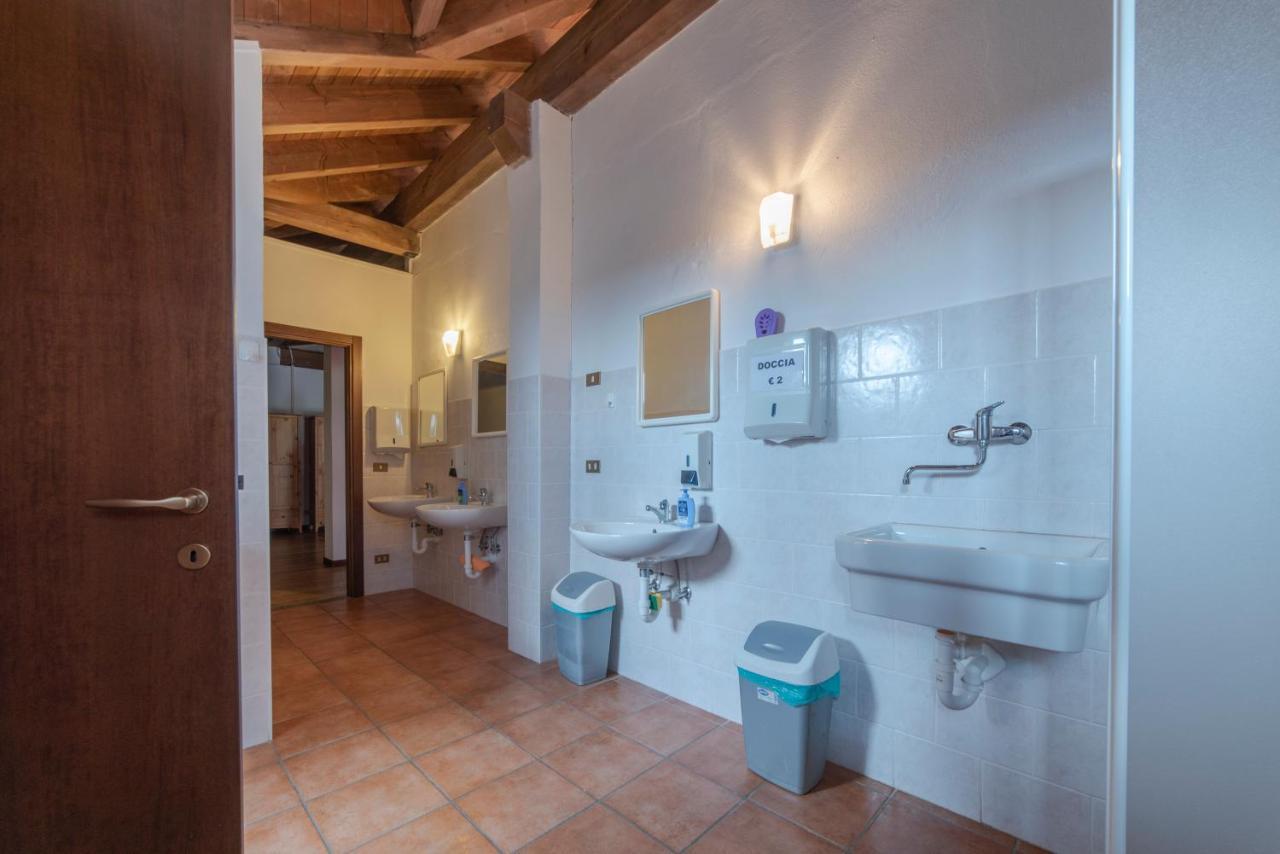 Rifugio Parpinasca Hostel Trontano ภายนอก รูปภาพ
